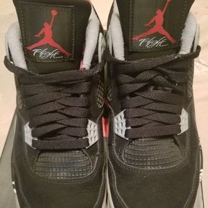 Preowned Jordan retro 4
